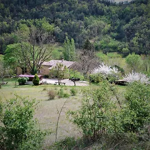 Maison D'Hotes Ainsi Soie T-Il Combovin
